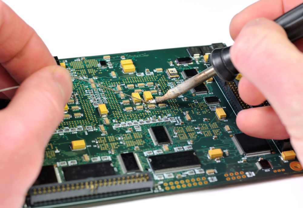 SMT Clips: Revolutionizing PCB Assembly for High-Density Designs