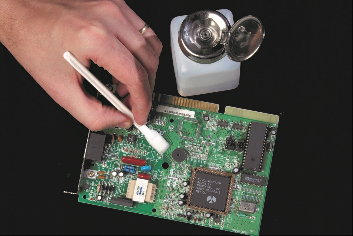 DIY PCB Cleaning After Rework: Simple Steps for Hobbyists