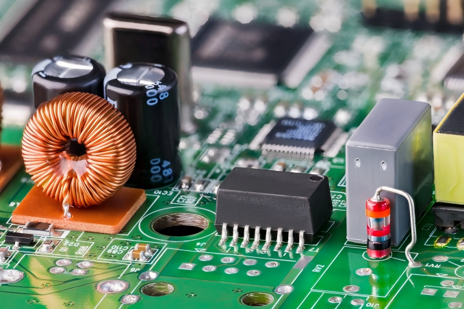Manual Assembly vs. Automated Assembly: Which is Right for Your PCB?