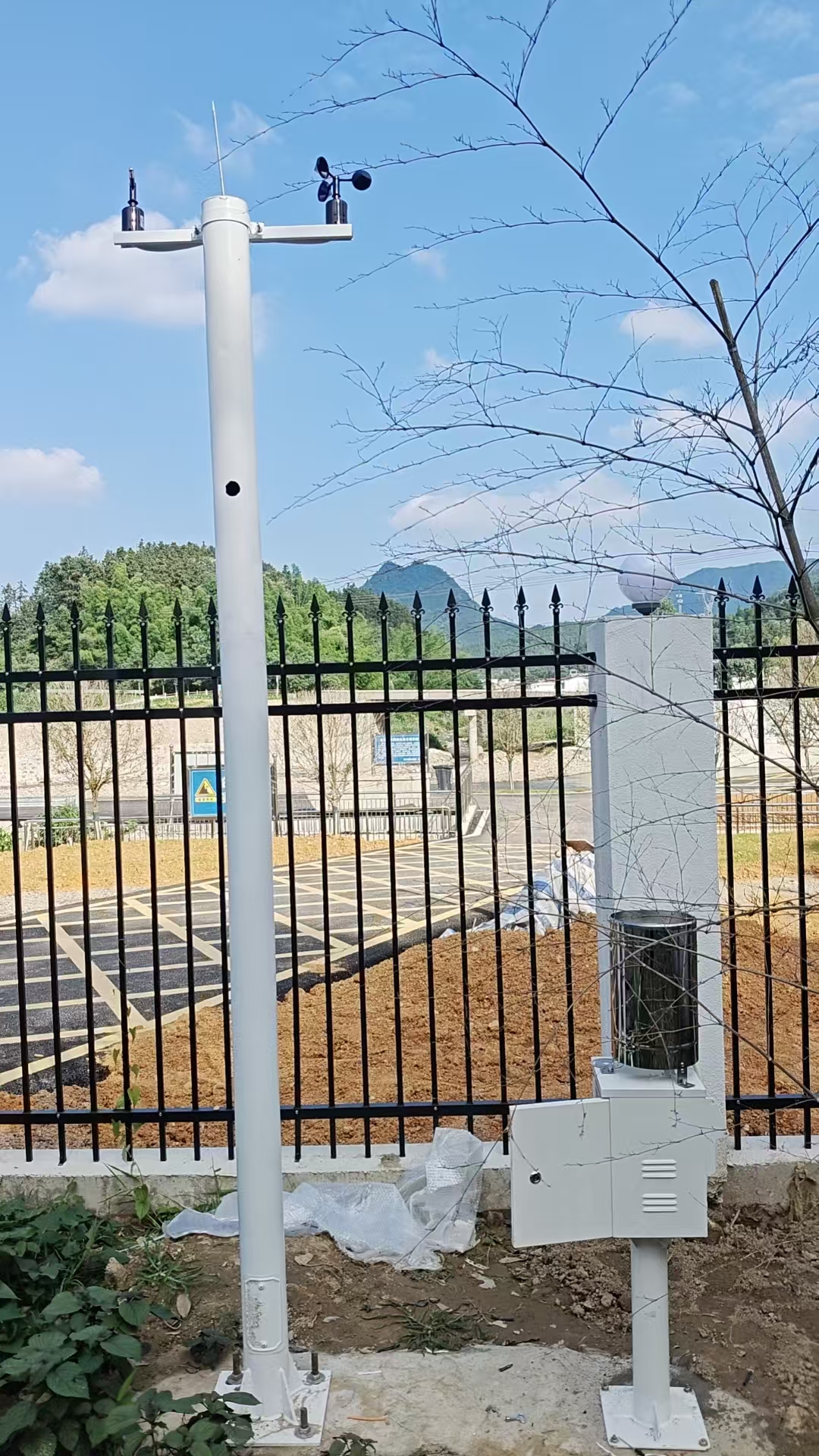 tipping-bucket rain gauge diagram