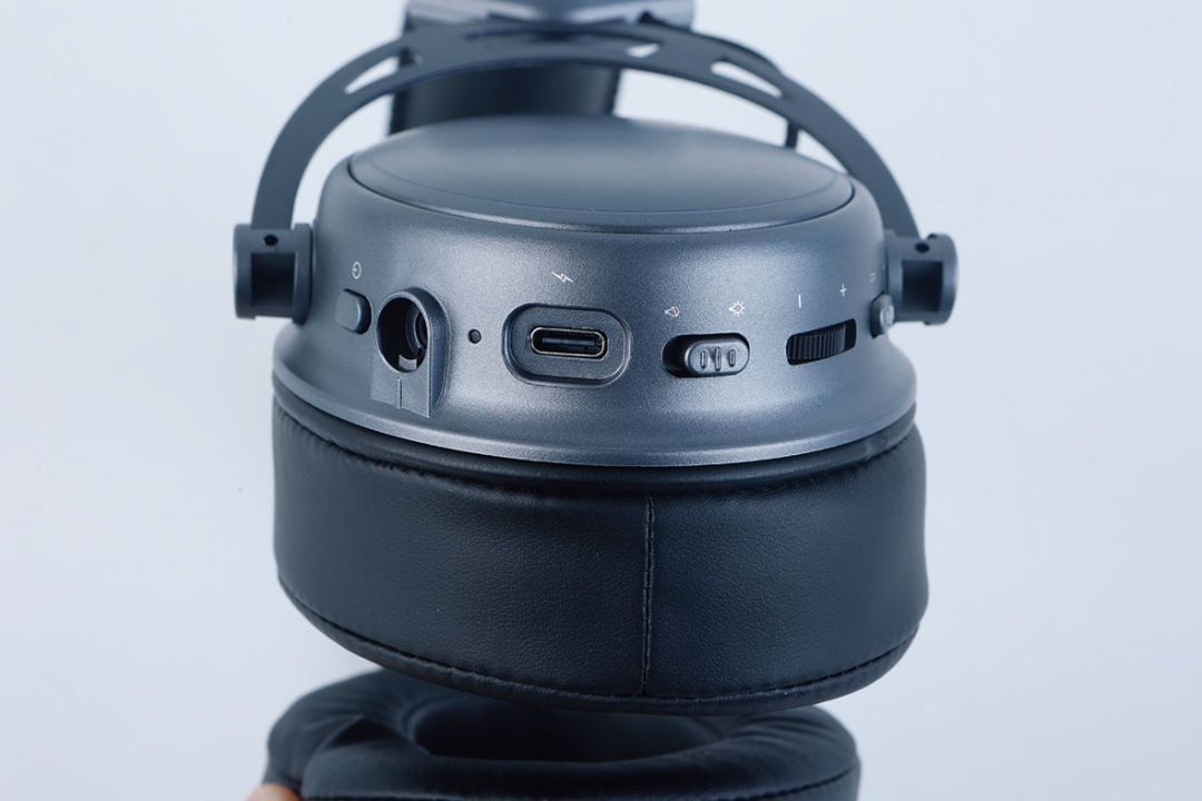 Left earcup houses controls, switches, and ports