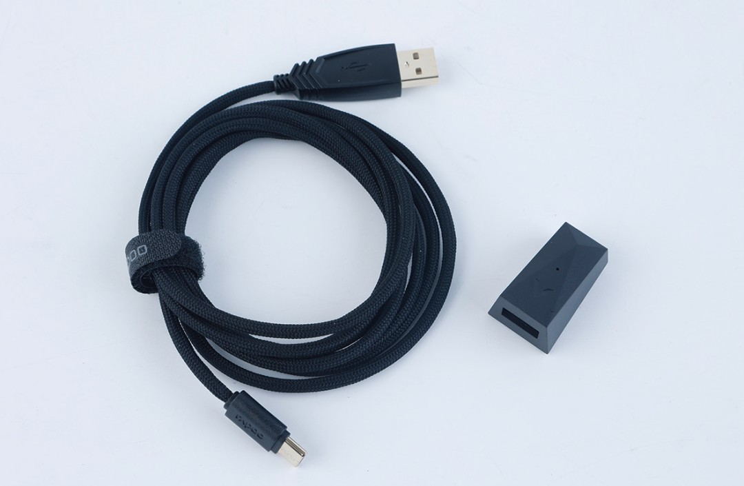 VT350S front USB-C connector