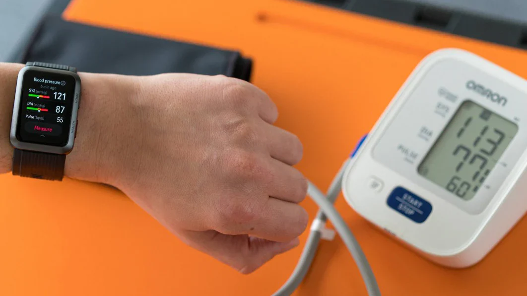 Smartwatch Blood Pressure Accuracy and Key Features