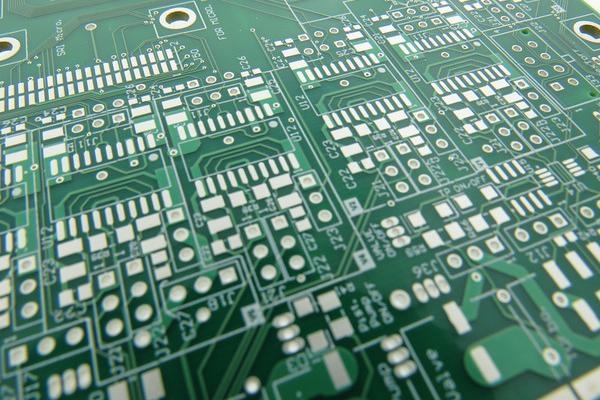 Immersion Tin vs. OSP: Choosing the Right Surface Finish for SMT Assembly
