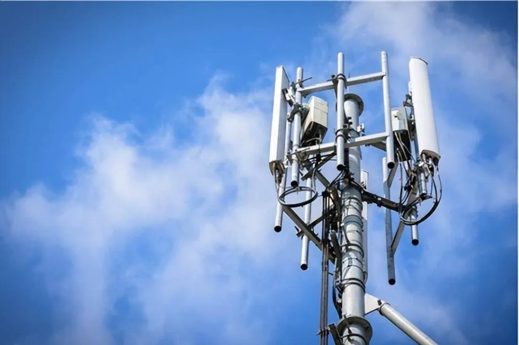 What Components Make Up a 5G Base Station?