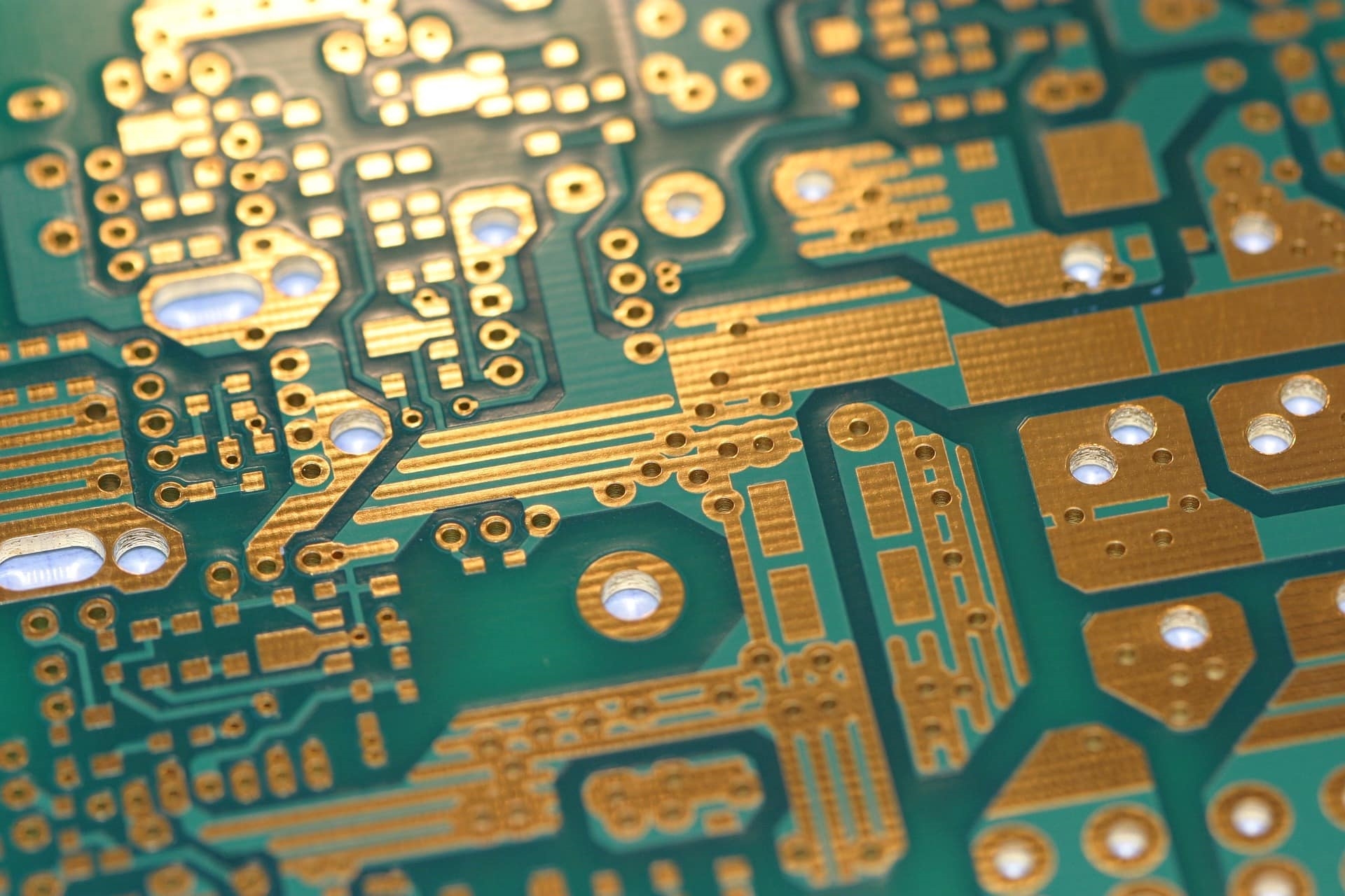 PCB Surface Finish: Choosing the Right Option for Manufacturability and Reliability