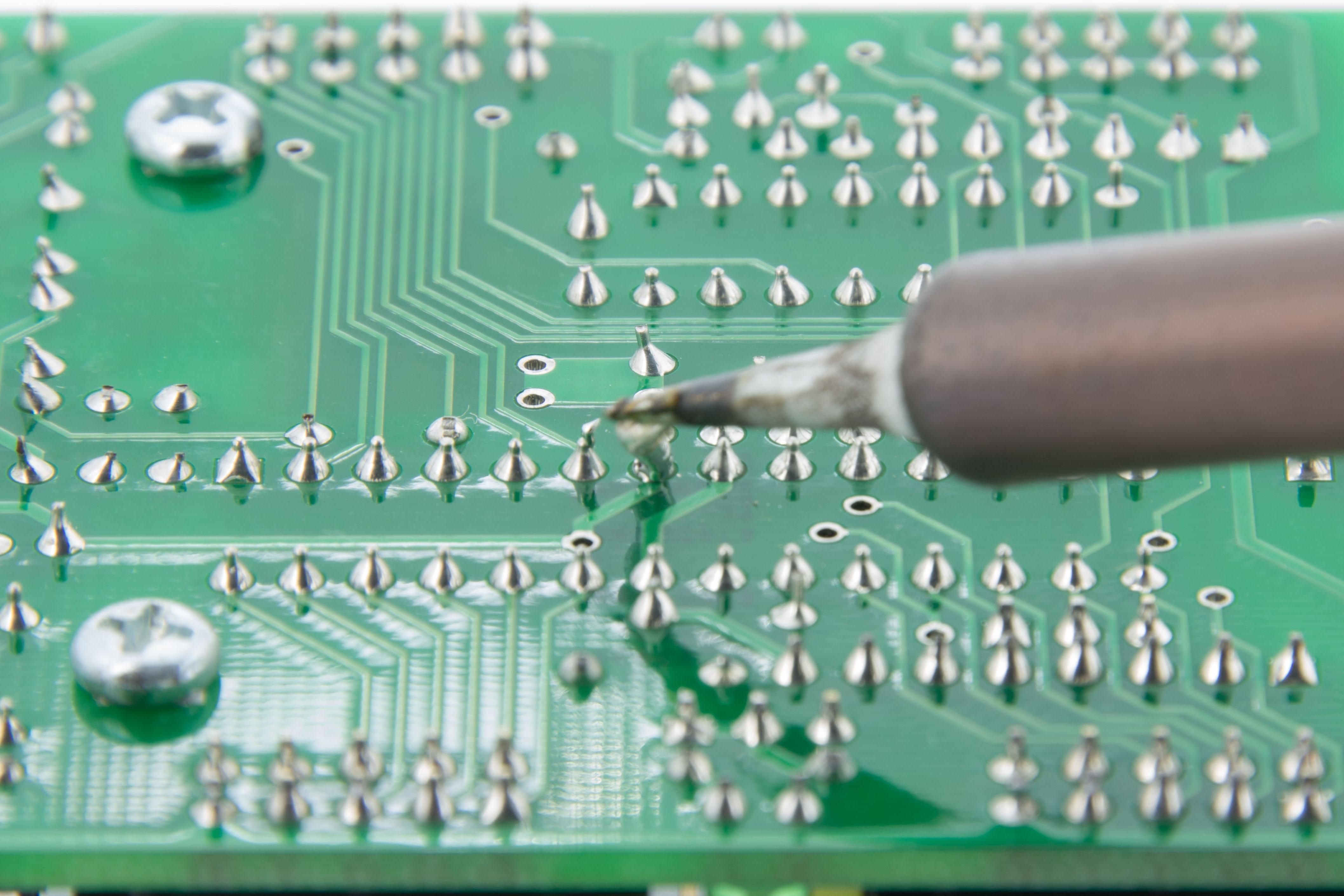 Solder Paste Secrets: Choosing the Right Formula for Optimal Solder Joint Formation