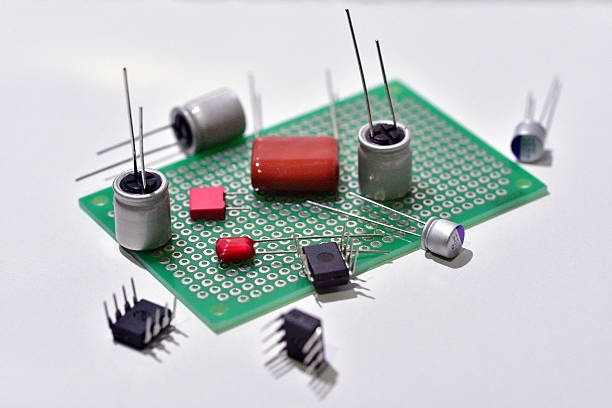 Capacitive Dropper: Theory and Practical Circuits