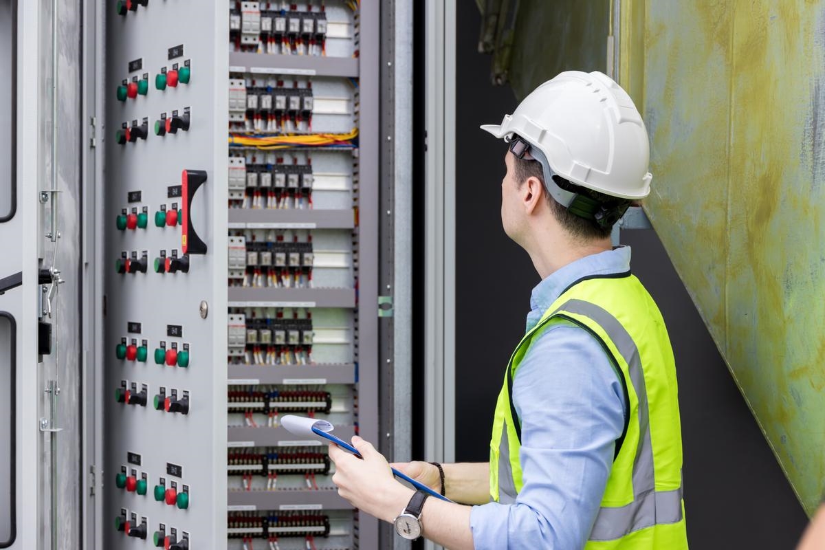 Indicator Lights for Industrial Automation: Enhancing Safety and Efficiency