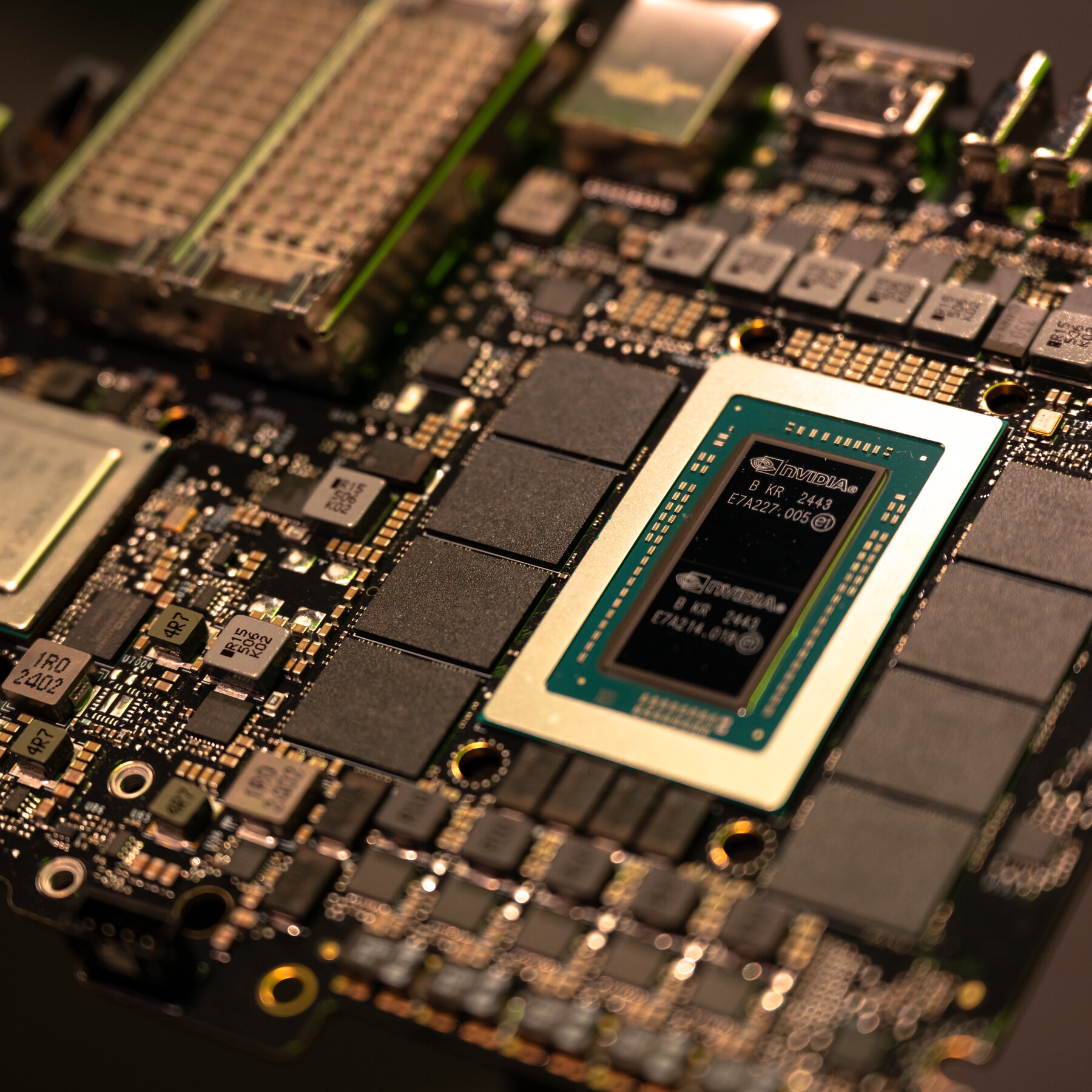 Why GPUs Are Suited for AI: AI Server Supply Chain Analysis