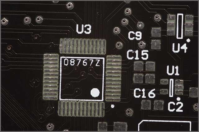 Black Solder Mask: Aesthetics vs. Functionality