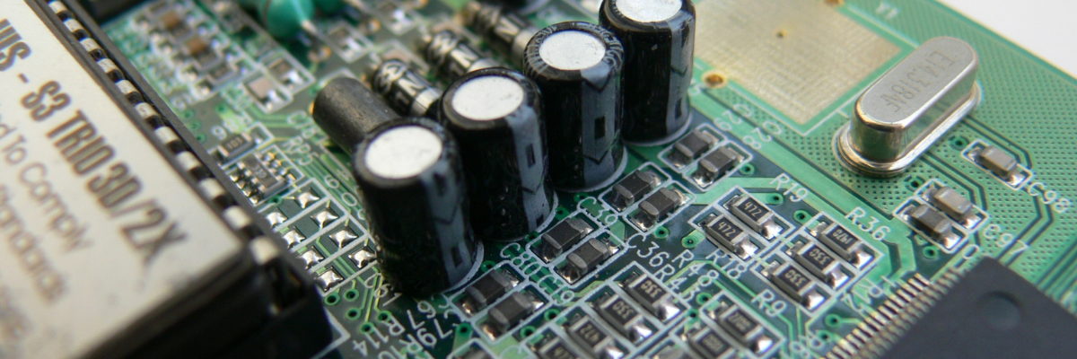 Selecting the Right PCB Materials for Renewable Energy Applications