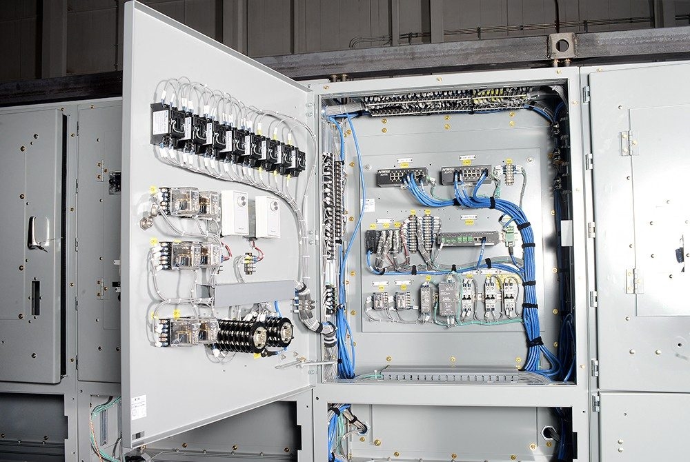 Trends in Intelligent Electrical Switchgear Technology