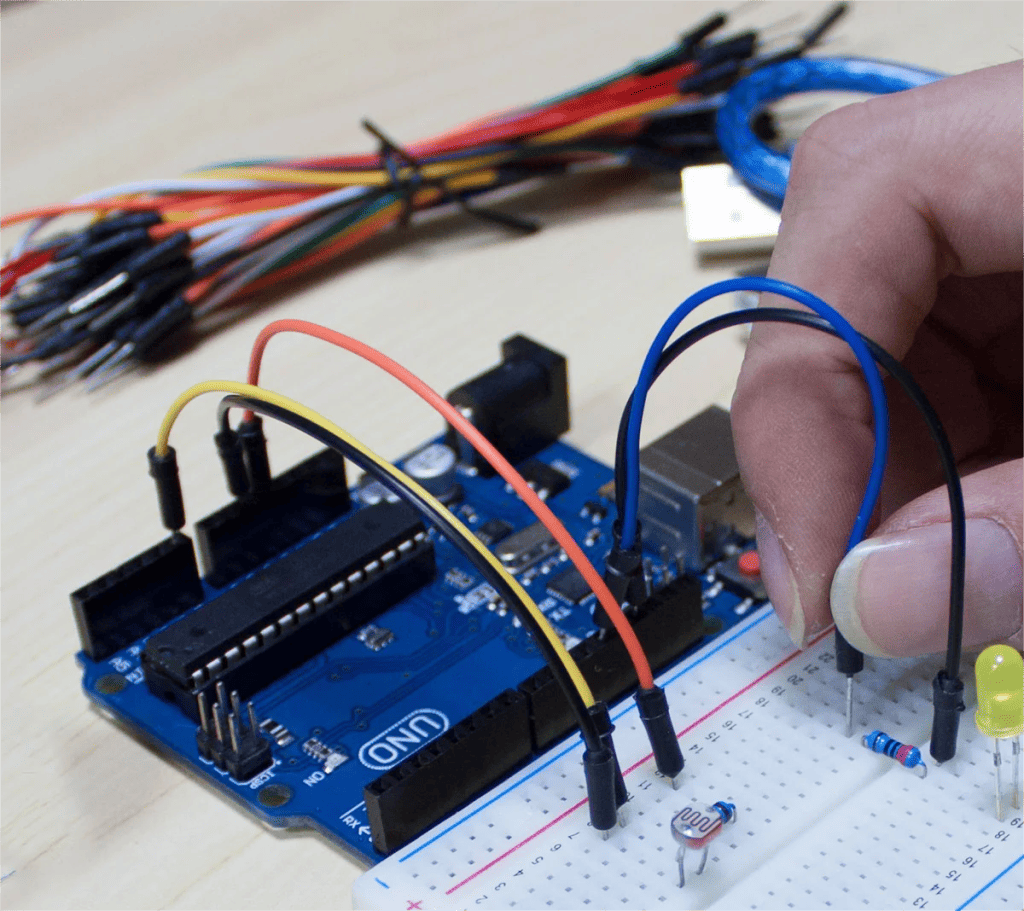 The Advantages of Using Jumper Wires on Single Sided PCBs