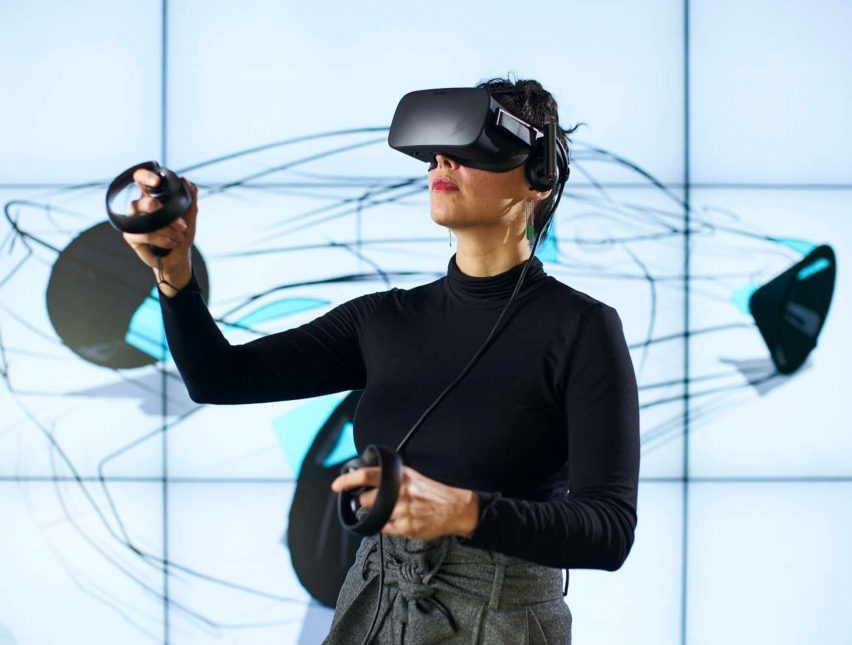 How Designers Can Transition to VR Design