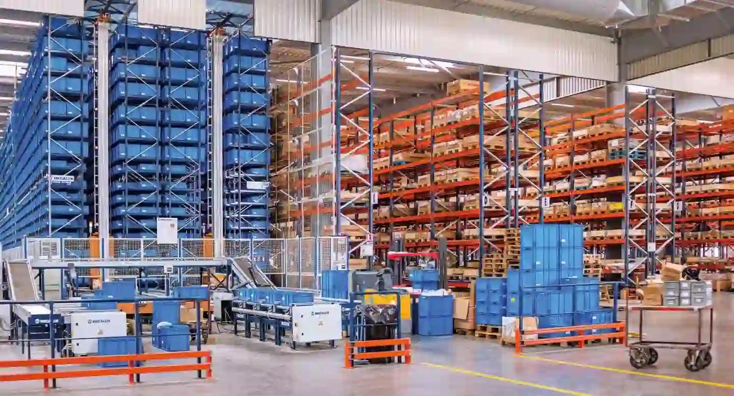 Automated Storage and Retrieval System in a modern warehouse