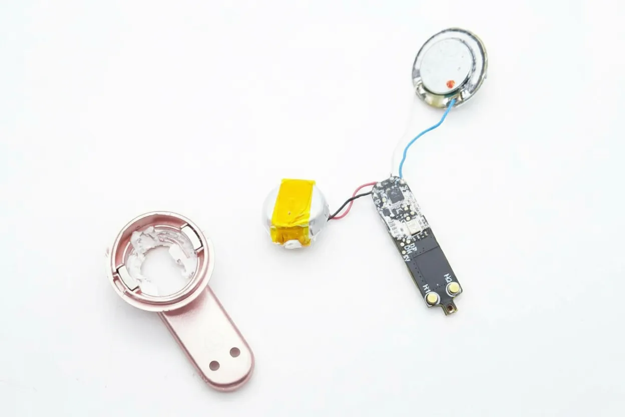 Speaker and battery wires soldered to mainboard