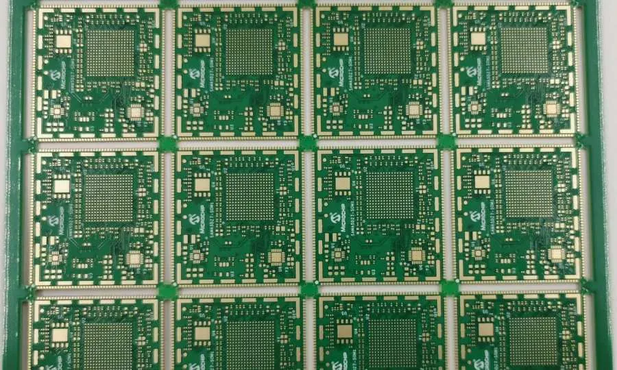 Multilayer PCB with copper pours and balancing patterns