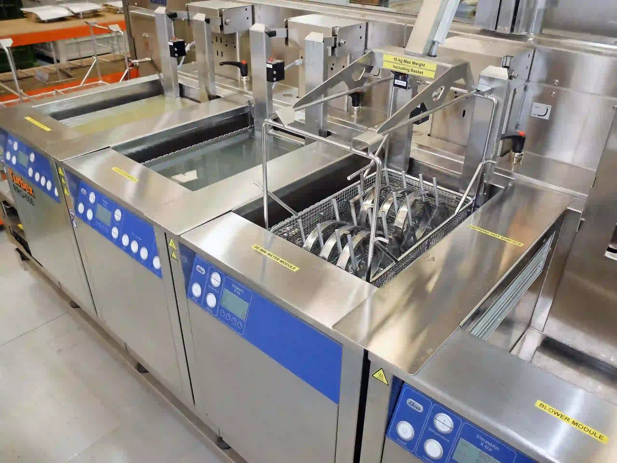 aqueous cleaning machine 