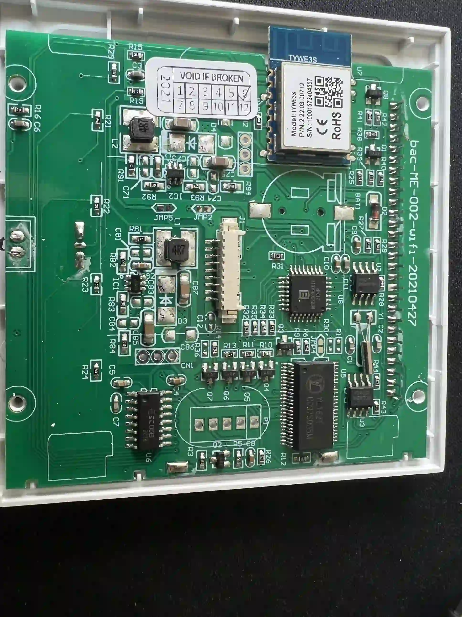 Surface mount temperature sensor on PCB for temperature monitoring
