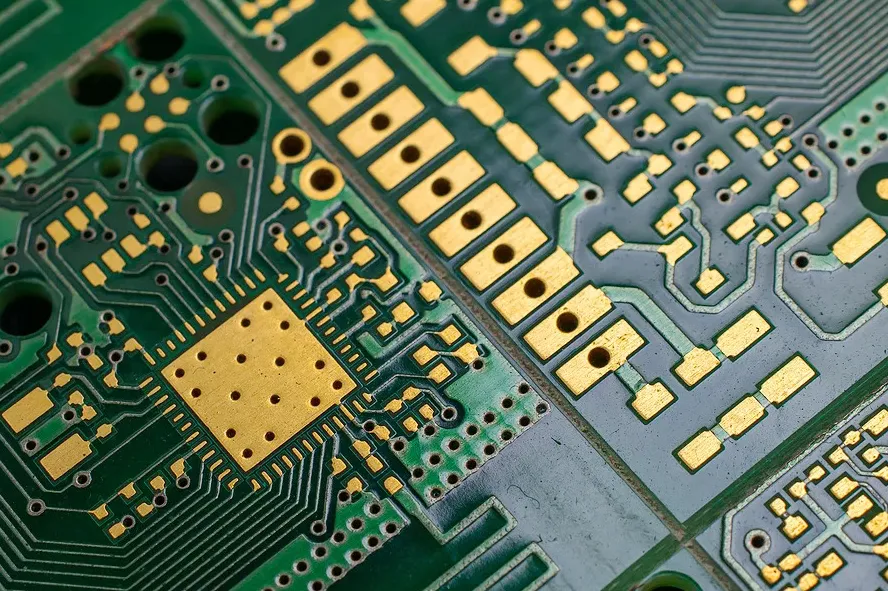 ENIG surface finish on a PCB showcasing gold plating quality.