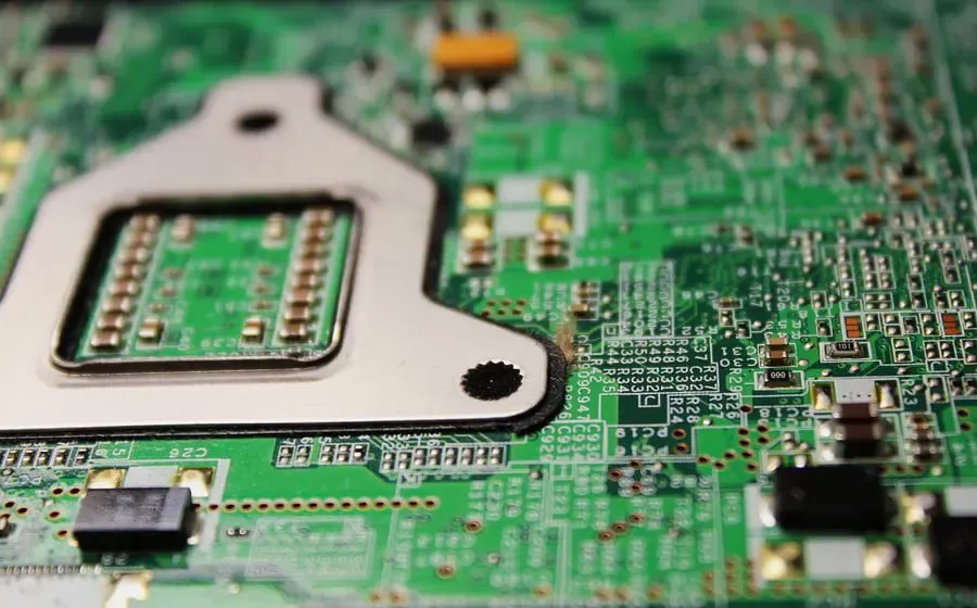 Rugged military PCB designed for extreme conditions