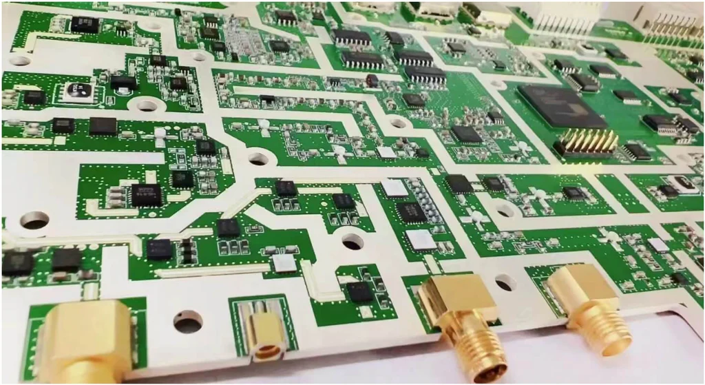Rogers PCB: Choosing the Right Material for Your Wireless Communication Device