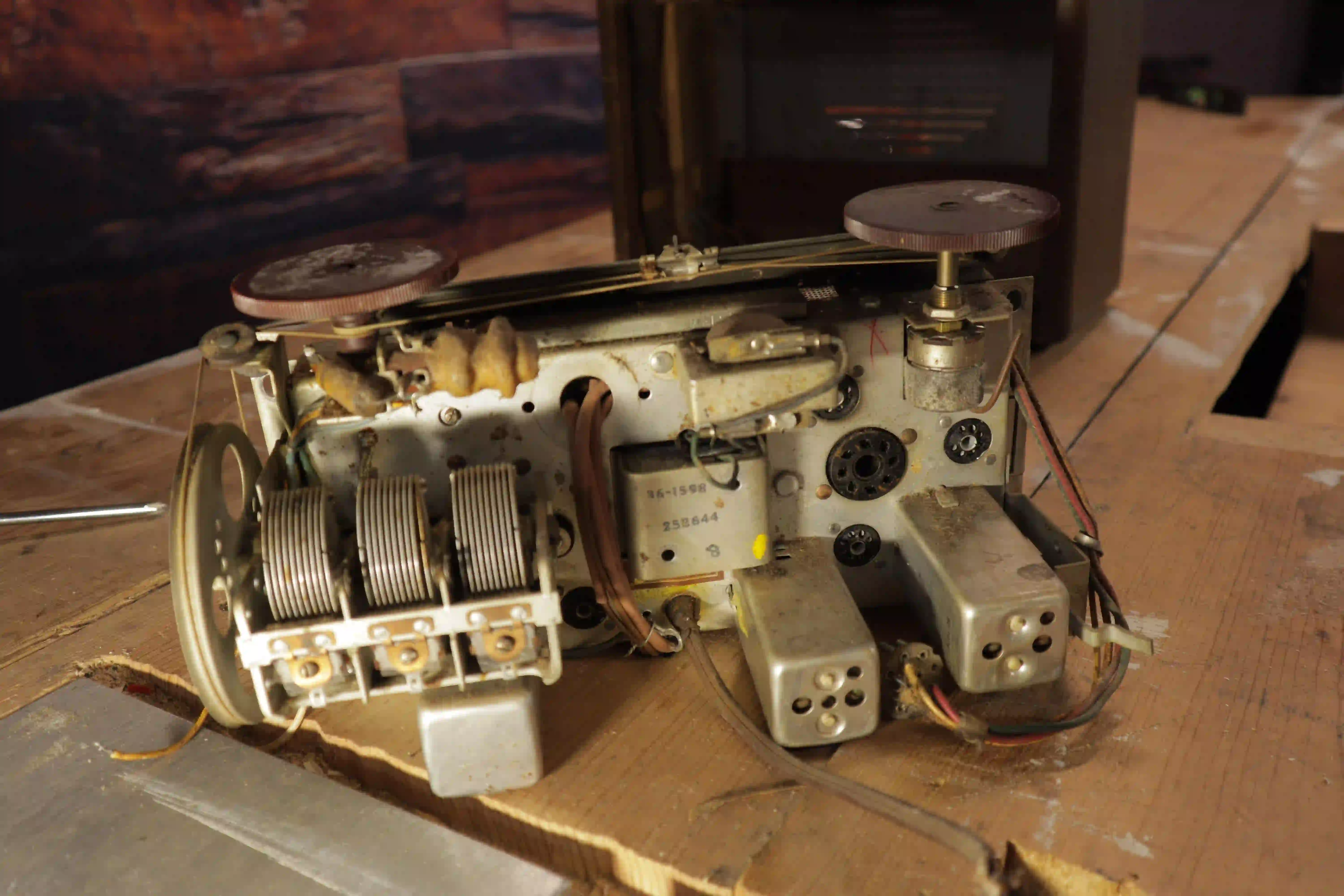 Understanding Rosin Flux for Vintage Electronics Repair