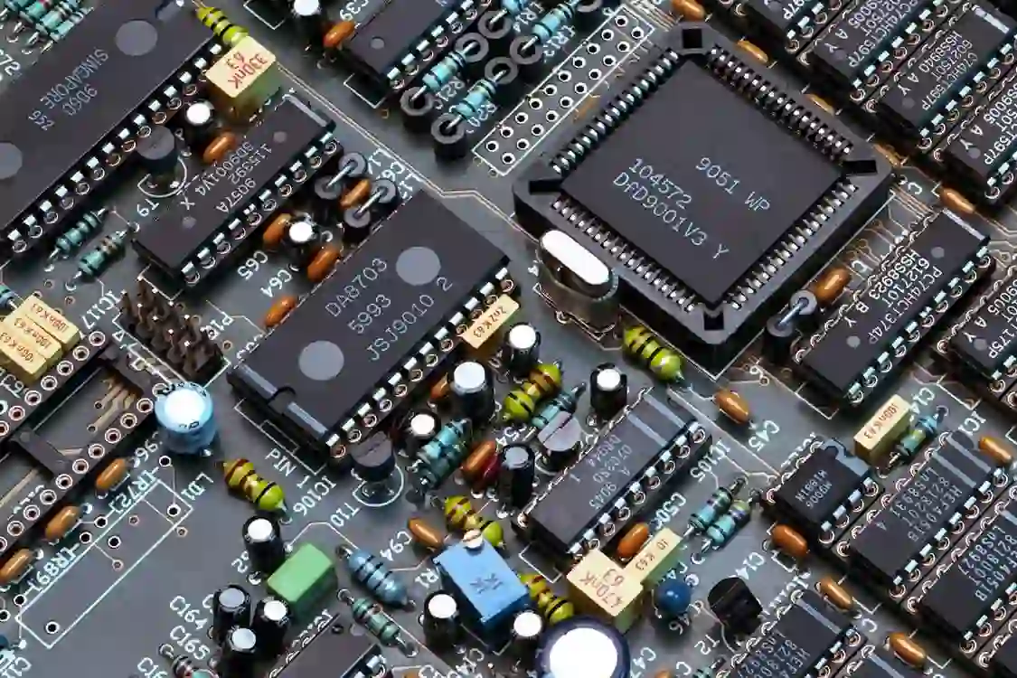 Decoding PCB Component Costs: A 2025 Engineer's Guide to Smart Procurement