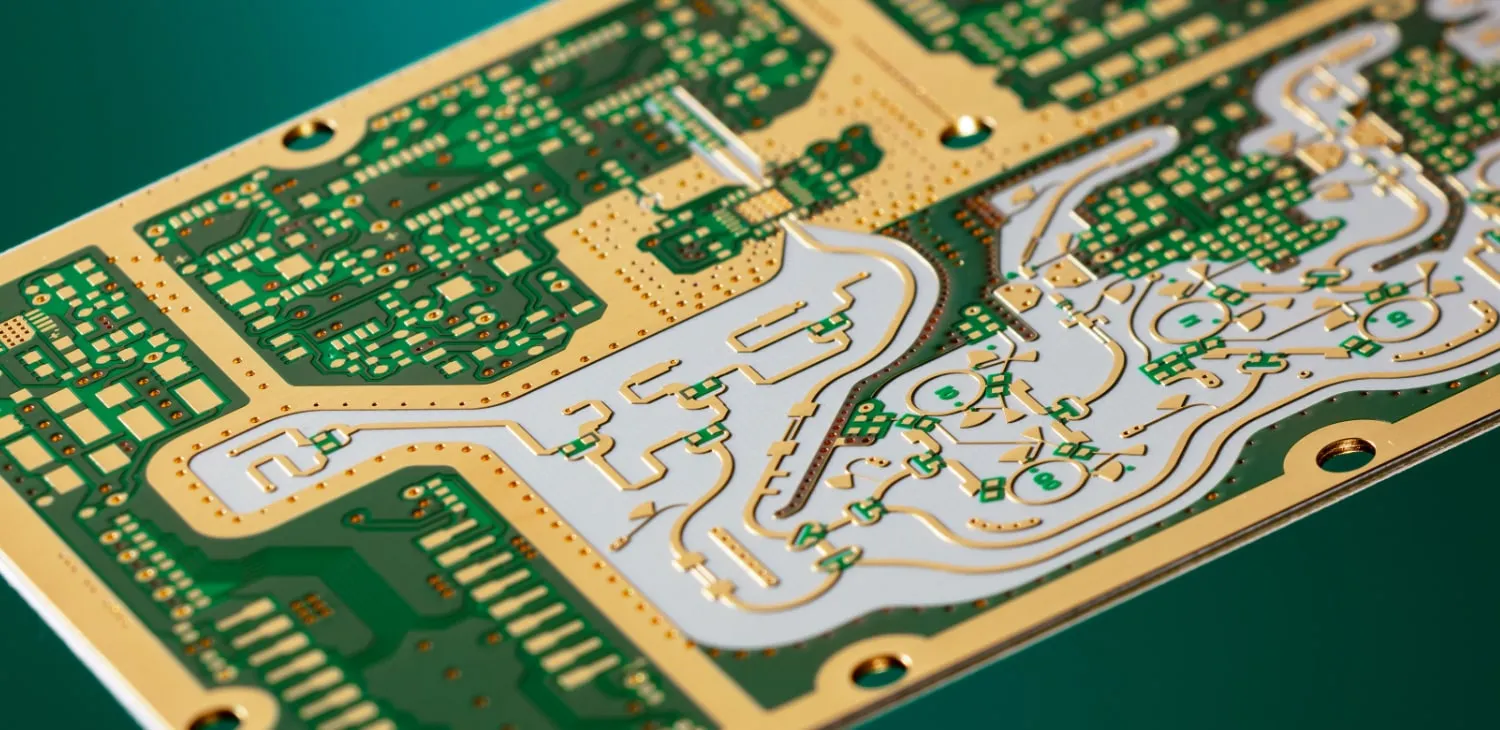 High-frequency PCB design using Rogers material for RF applications.