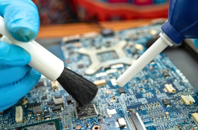 Clean PCB ensuring reliability in electronic device assembly."