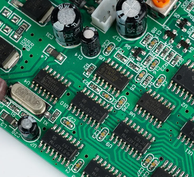 "PCB outline clearance showing safe distance between components and board edge."