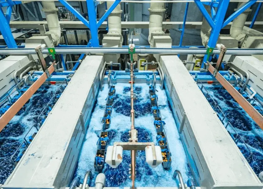 ENIG plating bath setup with chemical components.