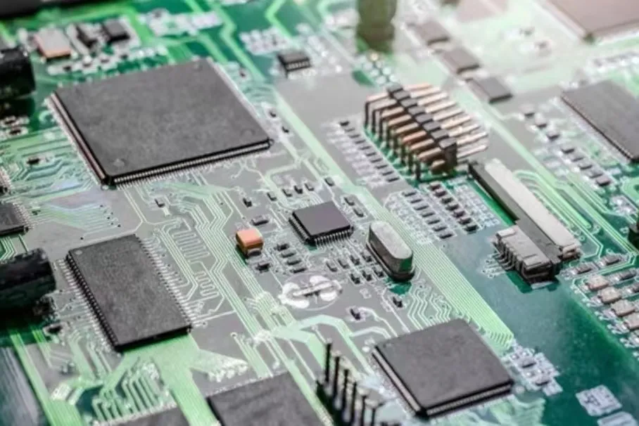 The Engineer's Guide to Electromechanical Component Selection for High-Speed PCBs