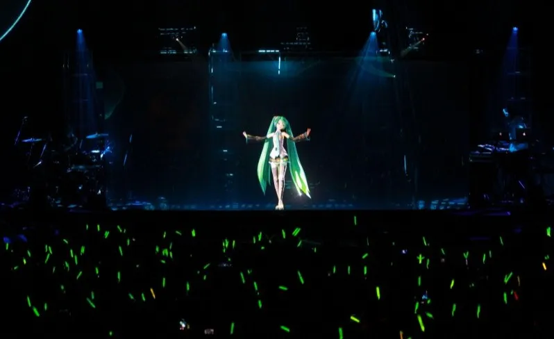 Holographic-style stage projection