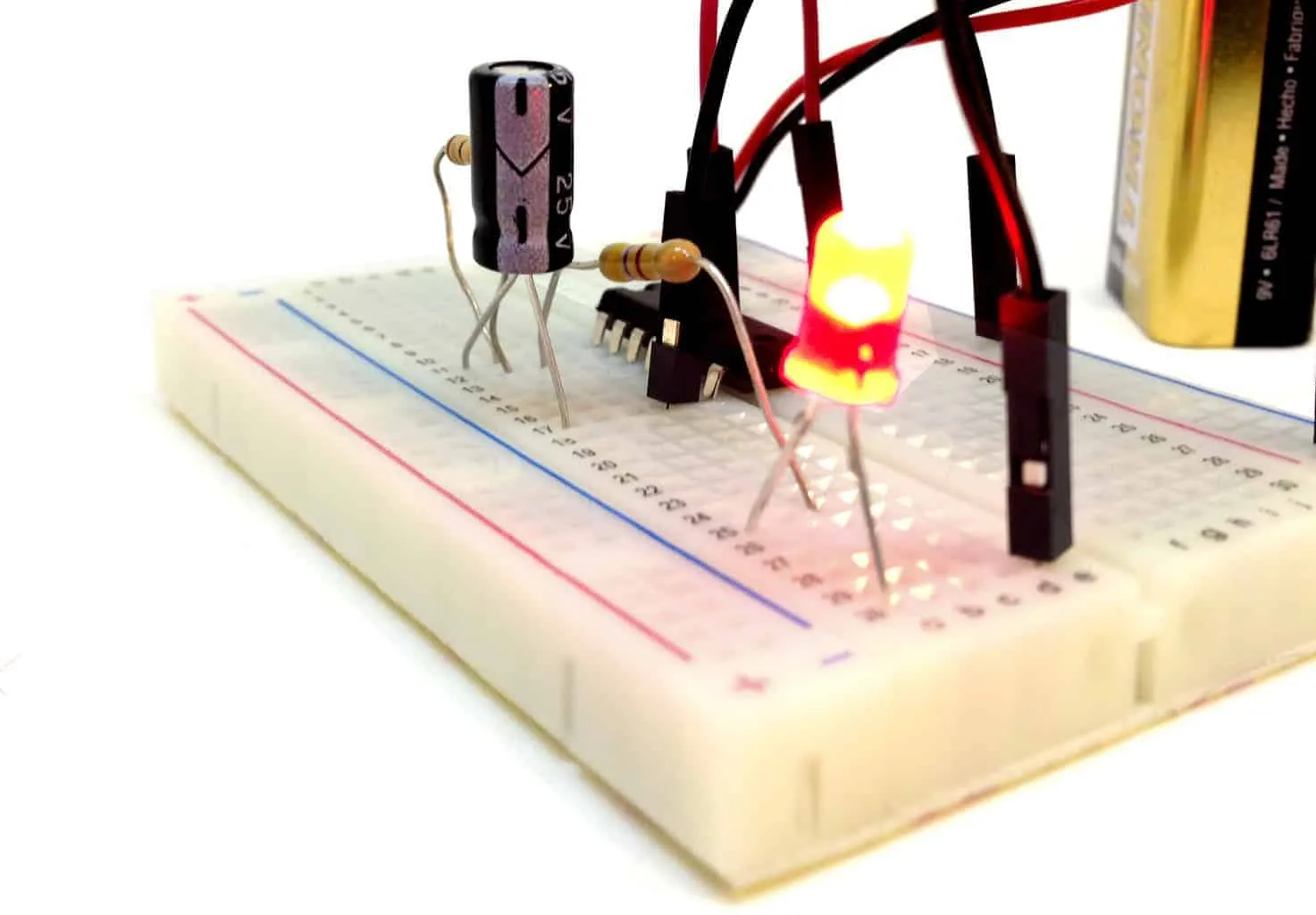 Simple PCB project with an LED circuit for beginner testing practice."