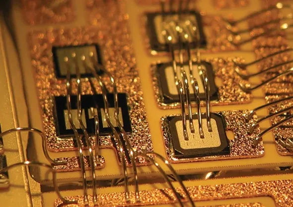 Wire bonding process on ENIG-finished PCB.