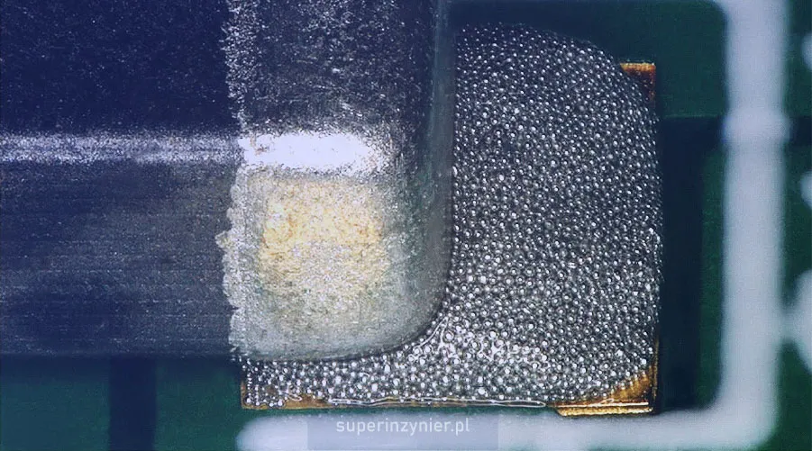 solder joint on an SMT