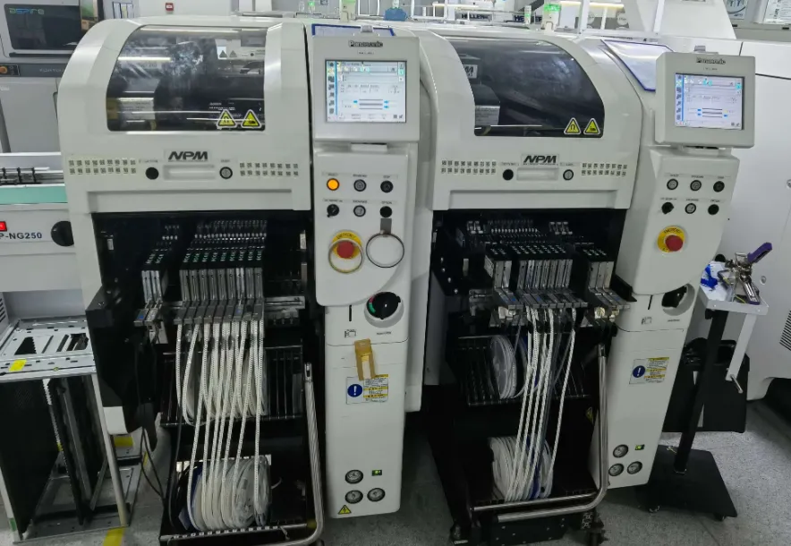 Pick-and-place machine assembling SMT components on PCB