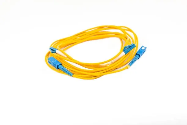Differences Between FC Switches and Fiber-Optic Switches