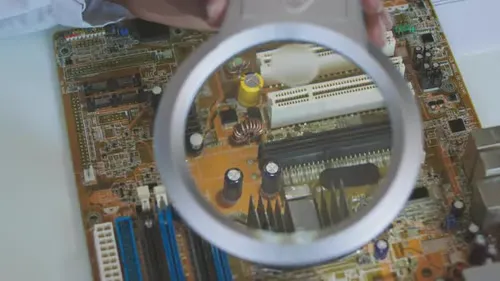 Inspecting OSP-finished PCB for solderability issues