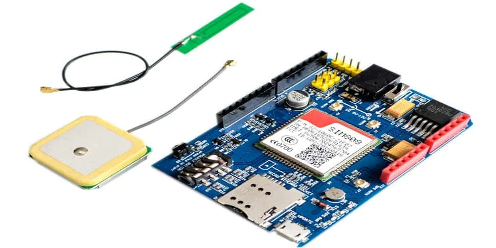 Pet tracking PCB antenna design with GPS patch antenna placement
