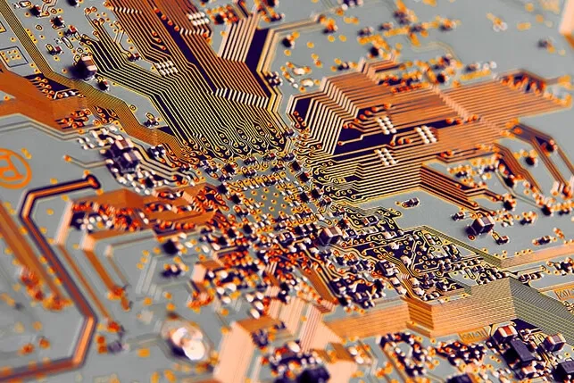 The Ultimate Guide to PCB Plating: Choosing the Right Finish for Your Project