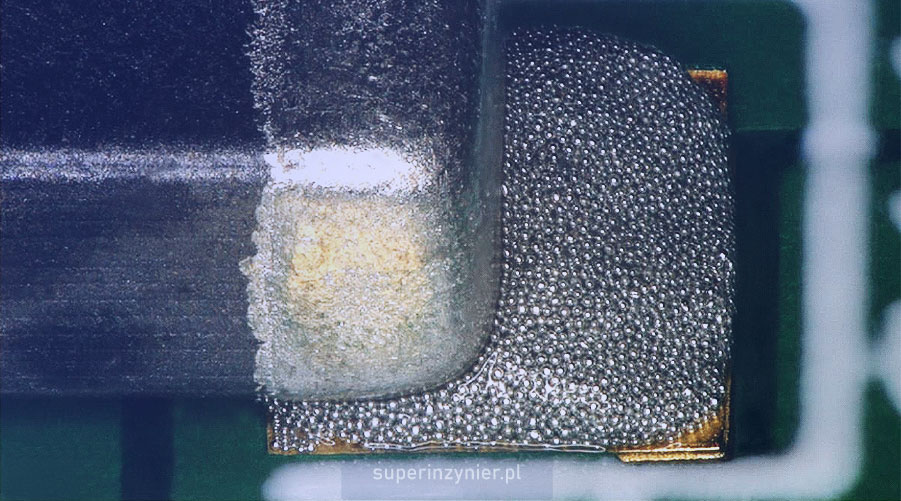 solder joint on an SMT