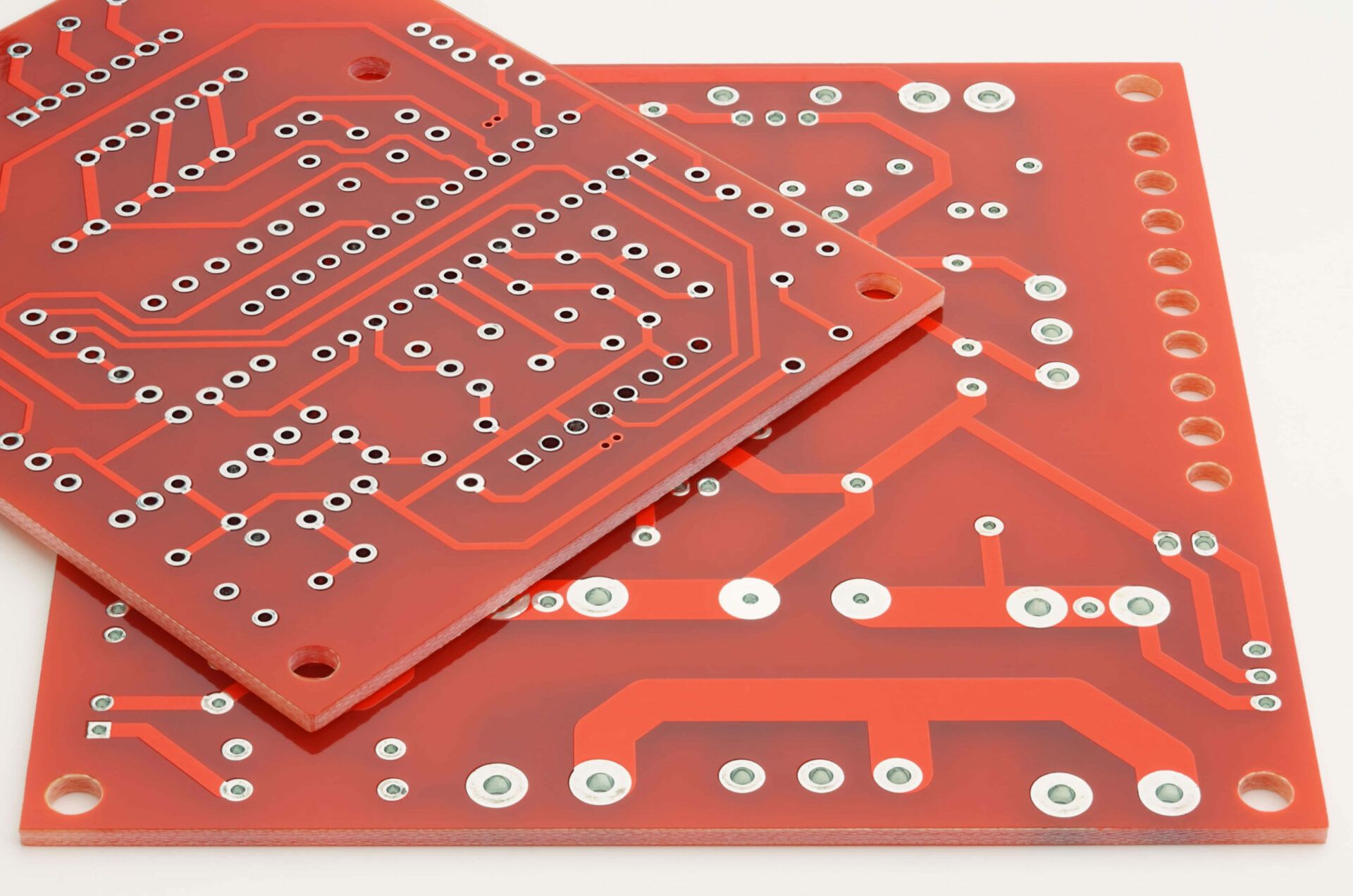 Finished PCB with precise edges from laser depaneling technology