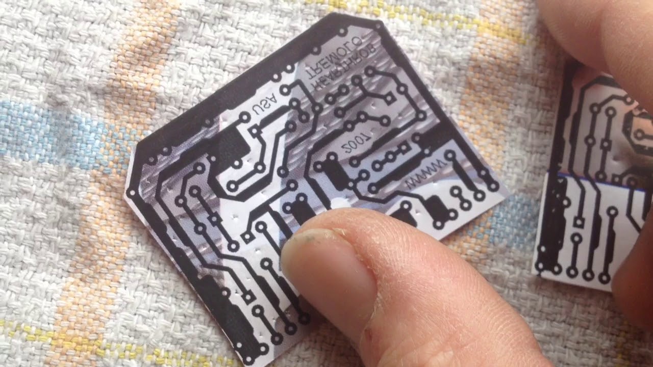 Printed PCB design on glossy paper for toner transfer