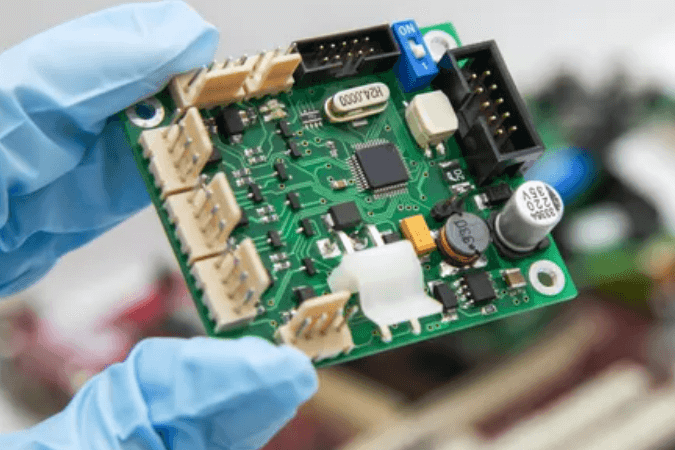 Single-sided PCB design for IoT device with labeled components