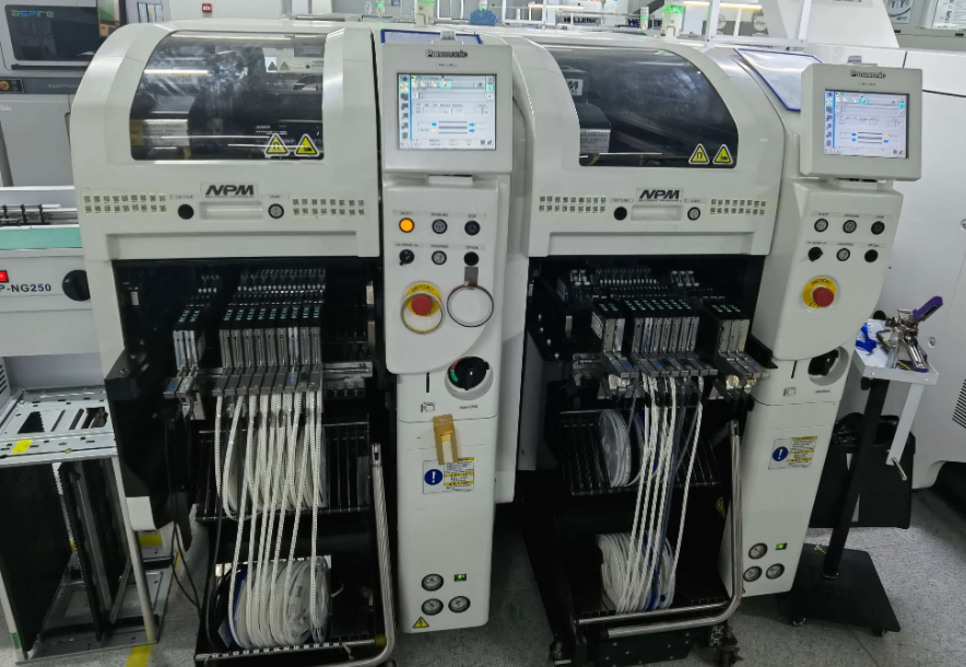 Pick-and-place machine assembling SMT components on PCB