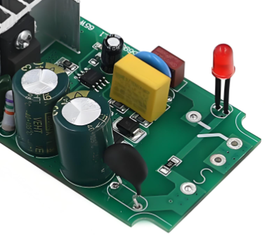 Simple through-hole LED blinker circuit for beginners.