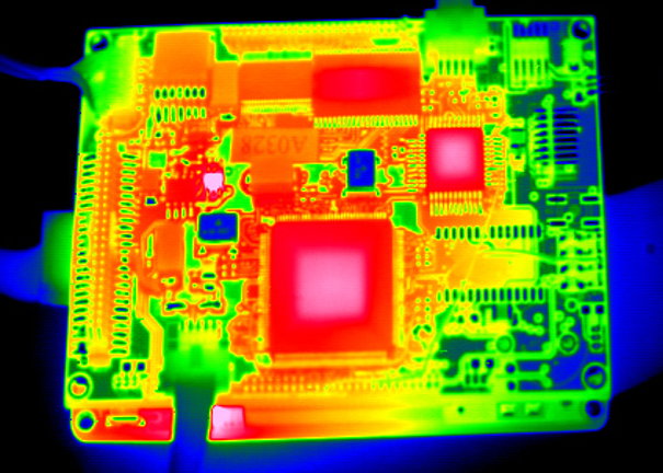 Thermal imaging of PCB showing heat distribution from SMT components.